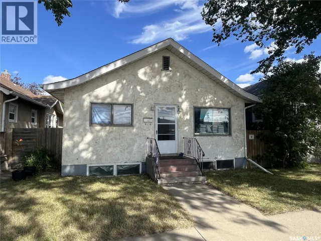 720 3rd AVENUE N, Saskatoon, Saskatchewan S7K2K1