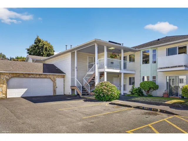 234 7156 121 STREET STREET, Surrey, British Columbia V3W0J6