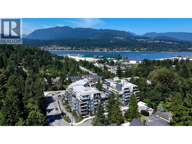 213 2002 ST. GEORGE STREET, Port Moody, British Columbia V3H0N4