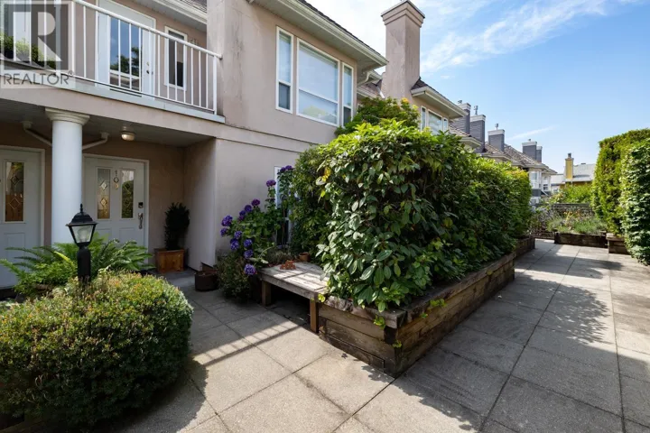 109 225 E 6TH STREET, North Vancouver, British Columbia V7L1P4