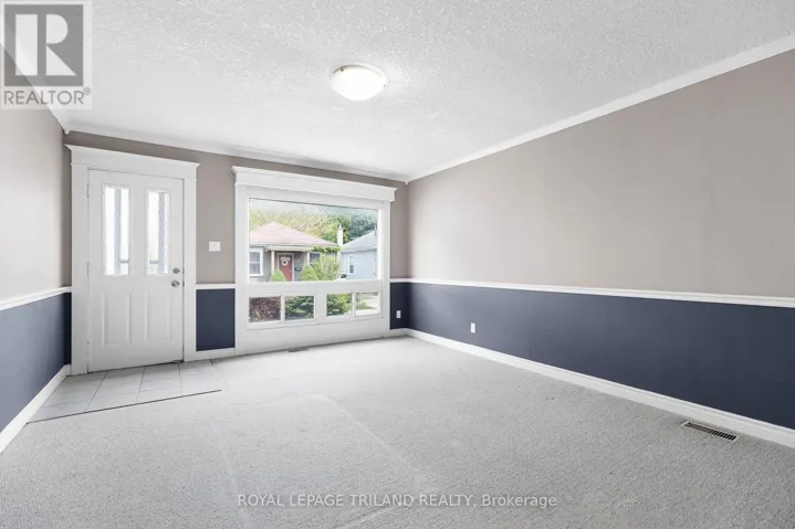 1 - 35 MILES STREET, London East (East F), Ontario N5Y2T7