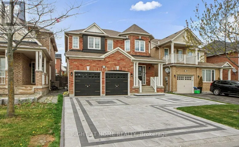 64 WILLIAMSON FAMILY HOLLOW, Newmarket (Woodland Hill), Ontario L3X3K2