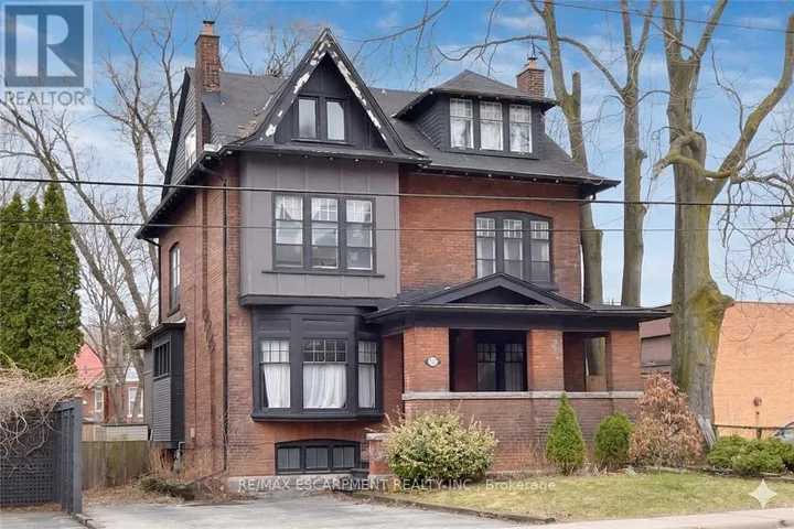 103 SHERMAN AVENUE S, Hamilton (Stipley), Ontario L8M2P8