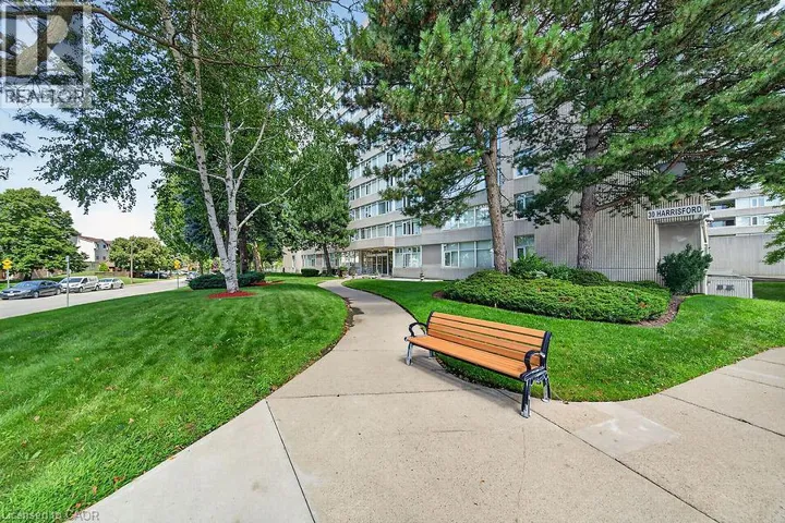30 HARRISFORD Street Unit# 908, Hamilton, Ontario L8K6N1