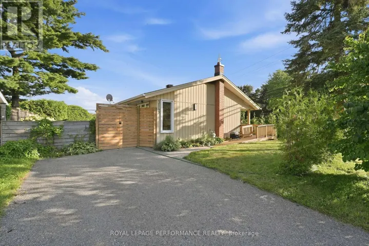 3149 SOUTHMORE DRIVE E, Ottawa, Ontario K1V6Z6