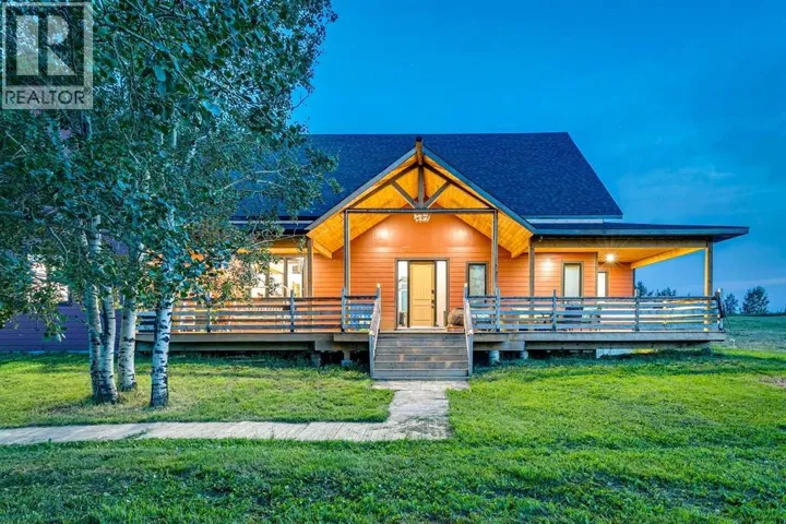 32183 552 Highway E, De Winton, Alberta T1S4Z1