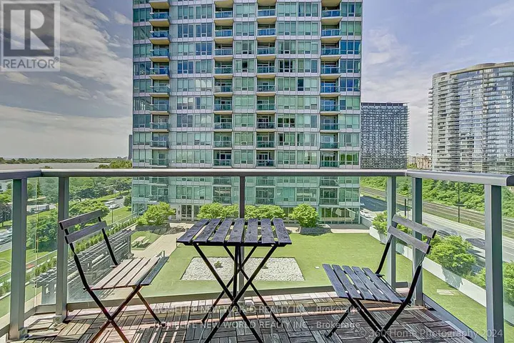 805 - 1900 LAKE SHORE BOULEVARD W, Toronto (South Parkdale), Ontario M6S1A4