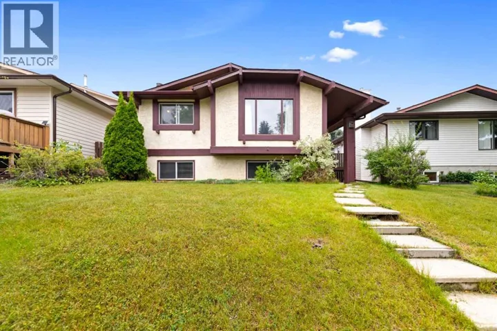 224 Berwick Way NW, Calgary, Alberta T3K1C1