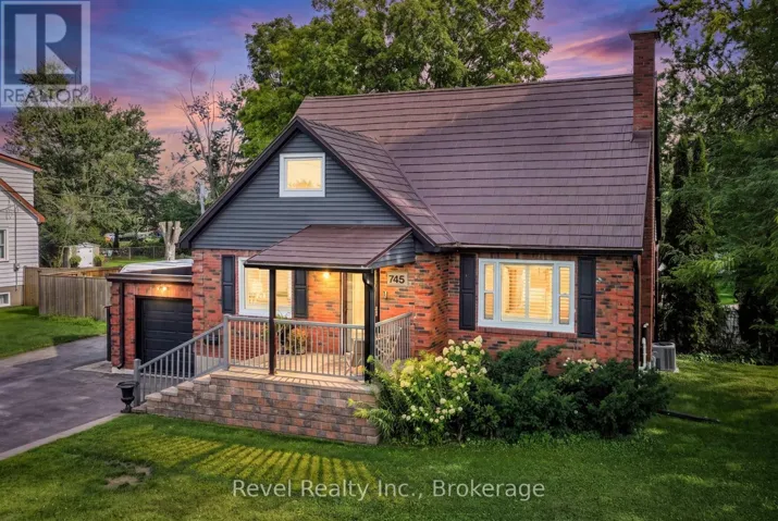 745 CRAWFORD DRIVE, Peterborough (Otonabee Ward 1), Ontario K9J3W9
