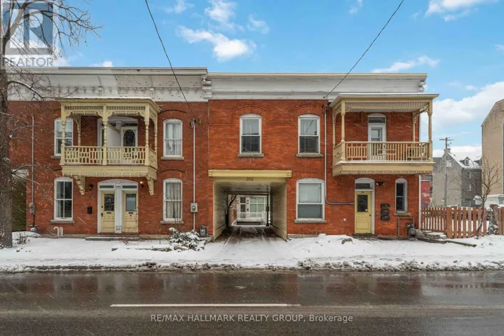 15 - 202 ST PATRICK STREET, Ottawa, Ontario K1N5K3
