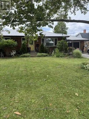 560 CARLTON STREET E, St. Catharines (Carlton/Bunting), Ontario L2M4X7