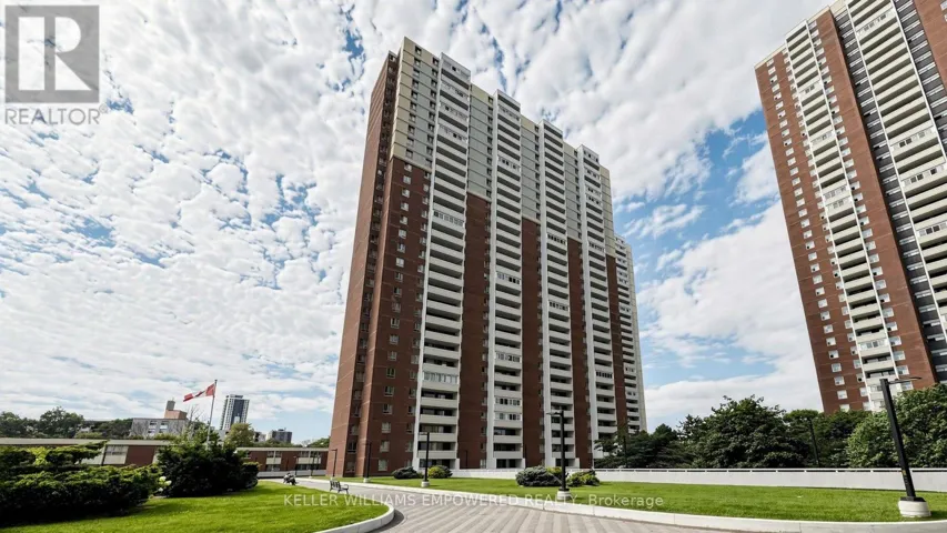 2312 - 1 MASSEY SQUARE, Toronto (Crescent Town), Ontario M4C5L4