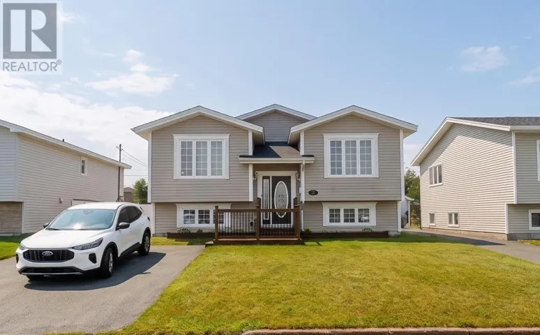10 O'Flaherty Crescent, Mount Pearl, Newfoundland & Labrador A1N4L8