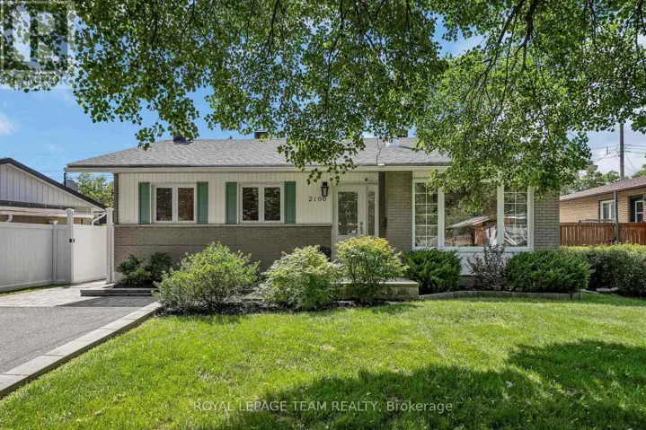 2196 CARNEGIE STREET, Ottawa, Ontario K1G2V5