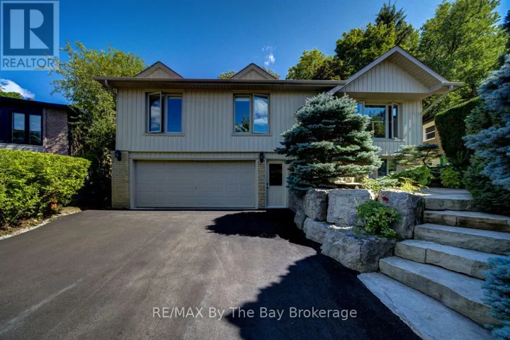 50 HILLTOP COURT, Caledon (Bolton West), Ontario L7E2P8