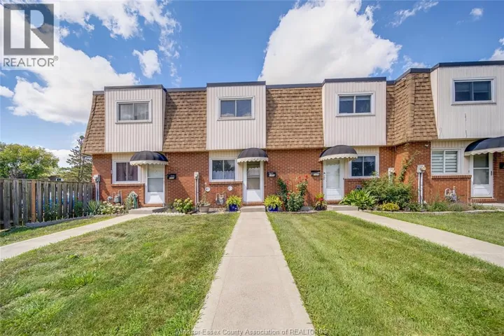 5492 LASSALINE AVE #4, Windsor, Ontario N8T1A8