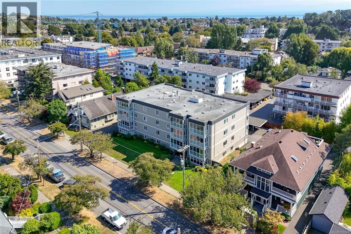 203 1035 Southgate St, Victoria, British Columbia V8V2Z1
