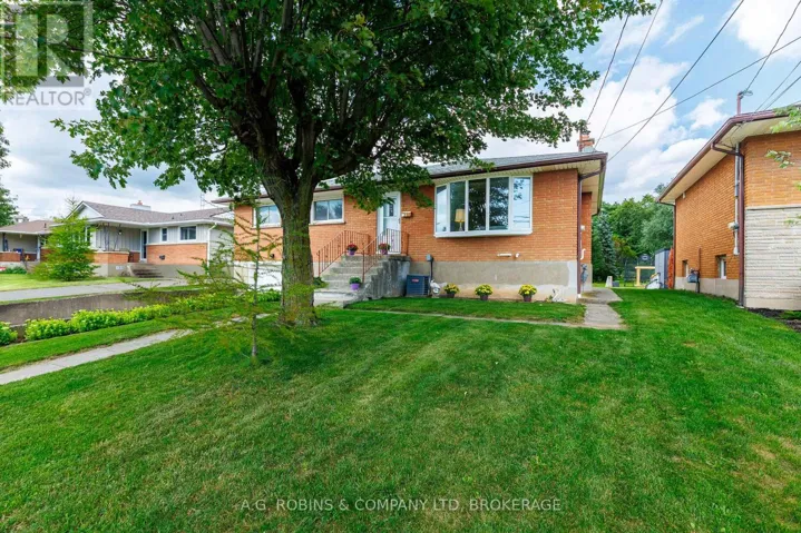 12 BERKLEY AVENUE, Port Colborne (Bethel), Ontario L3K1T2