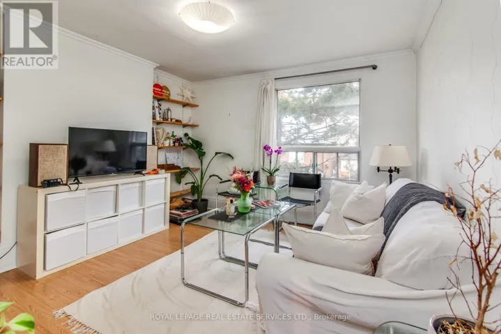 2 - 50 RUSHOLME ROAD, Toronto (Little Portugal), Ontario M6J3H5