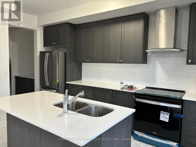 2 NAUTICAL WAY, Whitby (Port Whitby), Ontario L1N0N2