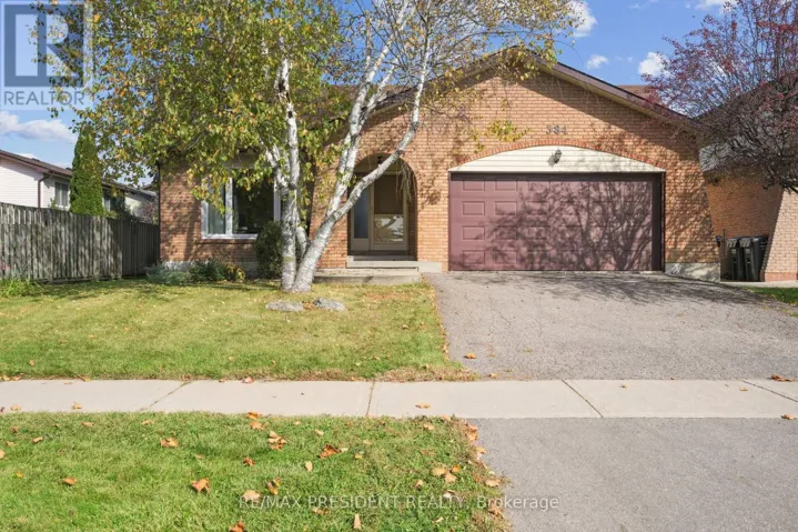 384 CENTRE STREET N, Brampton (Brampton North), Ontario L6V3L6