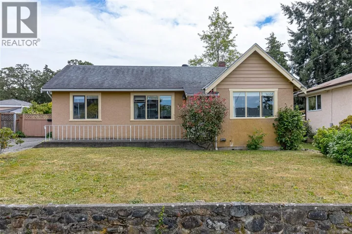 1263 Garkil Rd, Saanich, British Columbia V8P2L2