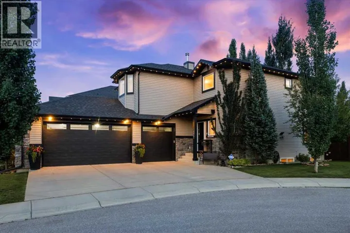 122 Royal Birkdale Crescent NW, Calgary, Alberta T3G5R5