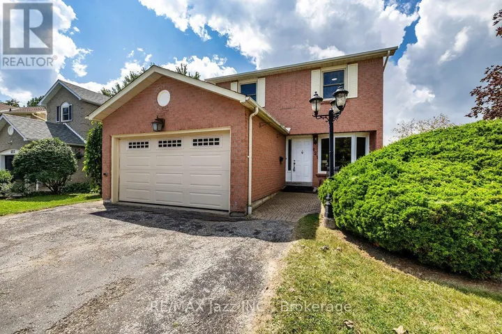 621 FLAVELLE COURT, Pickering (Amberlea), Ontario L1V3W6