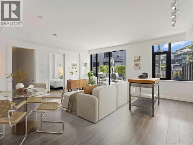 301 210 E 5TH AVENUE, Vancouver, British Columbia V5T0K1