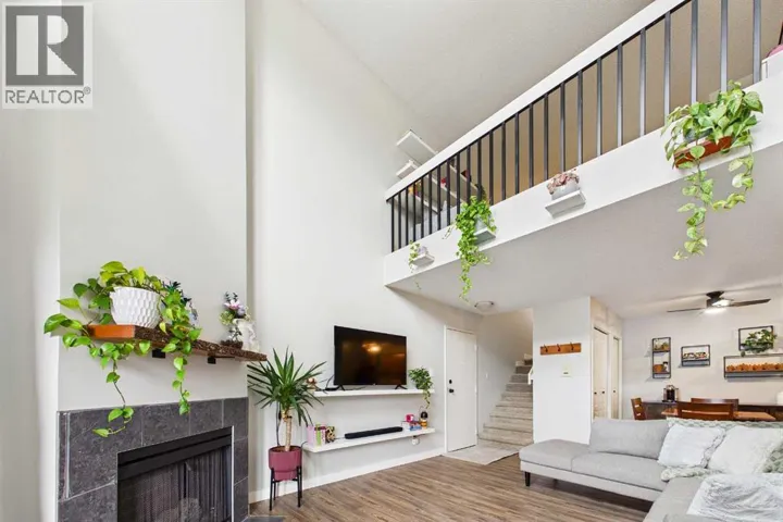 831, 6400 Coach Hill Road SW, Calgary, Alberta T3H1B8