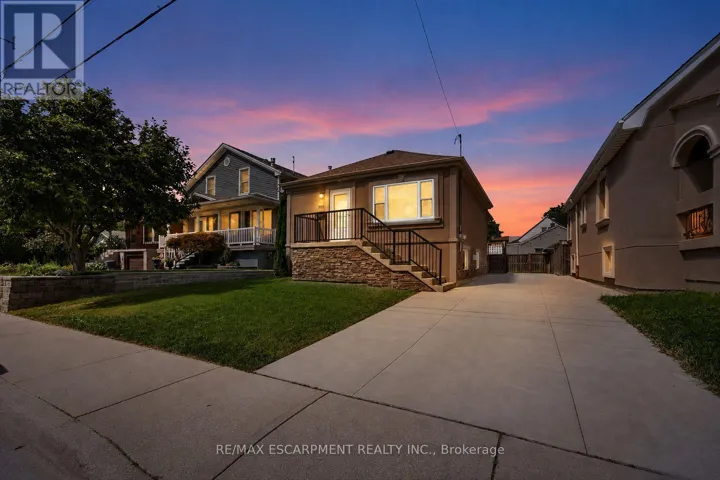 105 MUNN STREET, Hamilton (Raleigh), Ontario L8V1K5