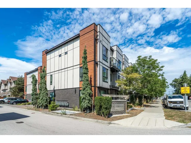 14 19790 55A AVENUE, Langley, British Columbia V3A0K6