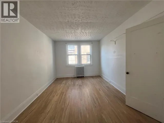 102 GREENSIDES Avenue Unit# 6, Toronto, Ontario M6C1B9