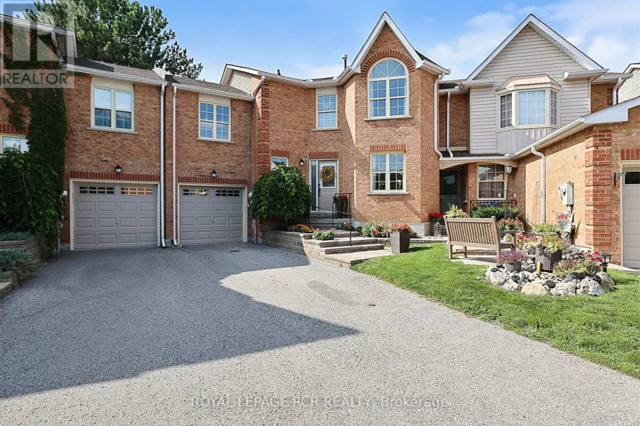 411 BUTLER COURT, Aurora (Aurora Village), Ontario L4G6G8