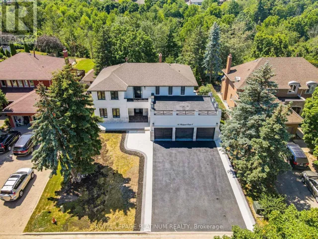 16 BRIDGEND COURT S, Vaughan (Islington Woods), Ontario L4L3L3