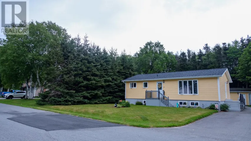 19 Elmwood Crescent, Pasadena, Newfoundland & Labrador A0L1K0