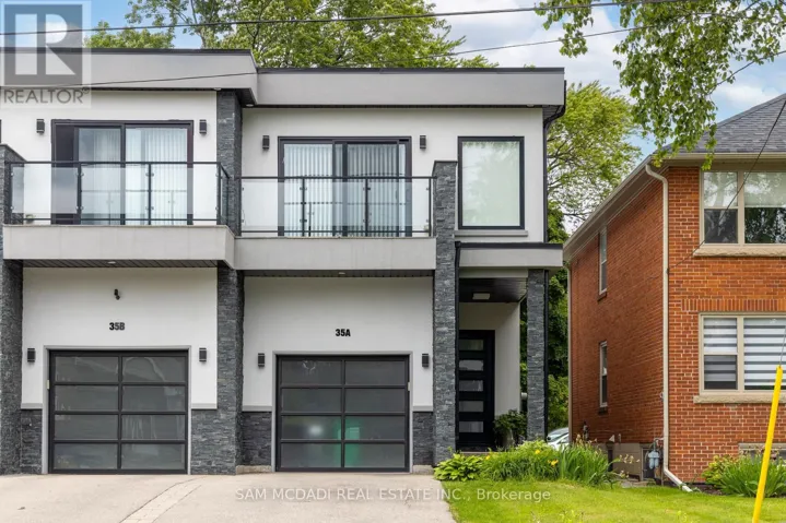 35A BROADVIEW AVENUE, Mississauga (Port Credit), Ontario L5H2S8