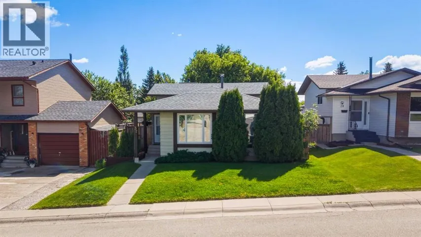 32 Beddington Rise NE, Calgary, Alberta T3K1N2
