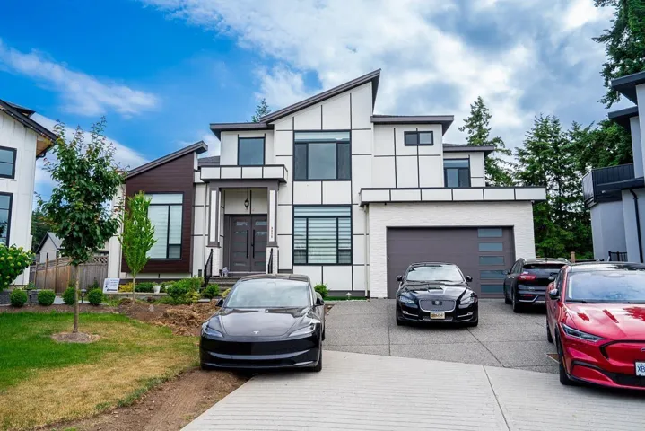 3215 197 STREET, Langley, British Columbia V3A0N9