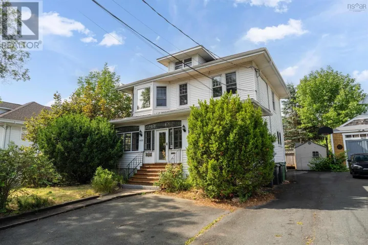 6625 Quinpool Road, Halifax, Nova Scotia B3L1B7