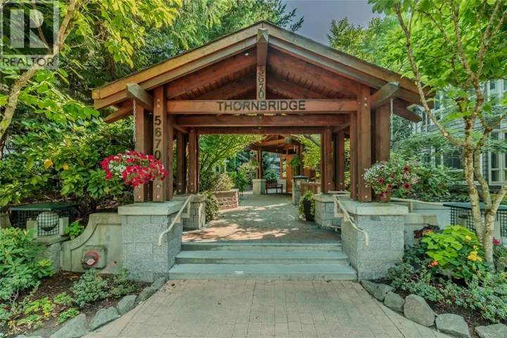 404 5670 Edgewater Lane, Nanaimo, British Columbia V9T6K1