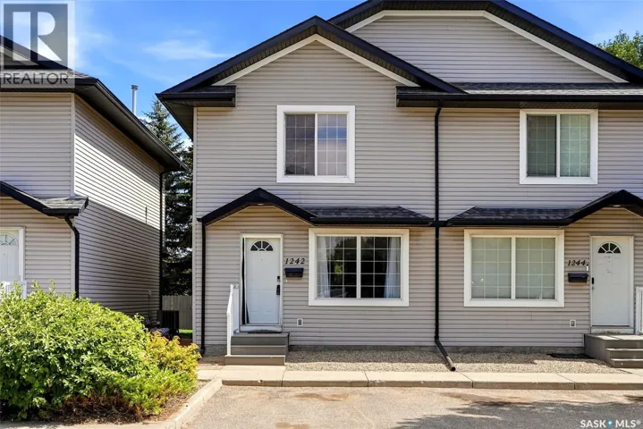 1242 Wessex PLACE, Regina, Saskatchewan S4N7S2