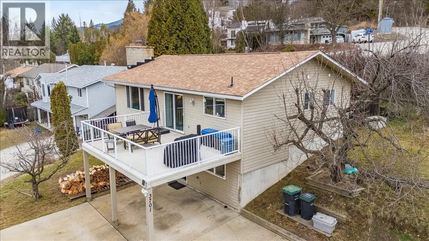 3701 9TH Avenue, Castlegar, British Columbia V1N3T3