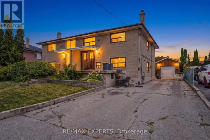 37 SAINT LUCIE DRIVE, Toronto (Humbermede), Ontario M9M1S9