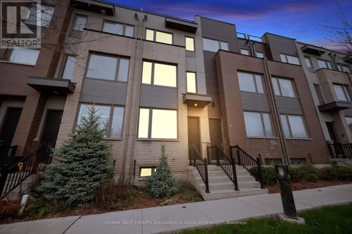 3 - 120 FREDERICK TISDALE DRIVE, Toronto (Downsview-Roding-CFB), Ontario M3K0A8