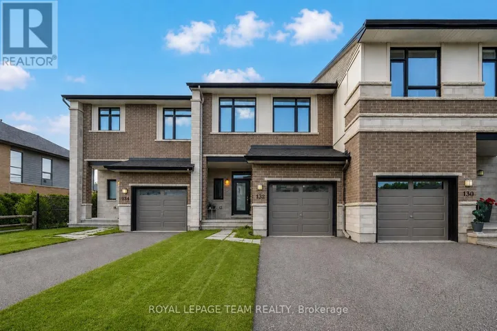 132 LARIMAR CIRCLE, Ottawa, Ontario K1X0B7
