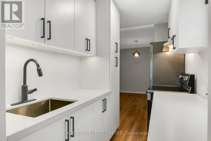UPPER - 633 ST CLAIR AVENUE W, Toronto (Wychwood), Ontario M6C1A7
