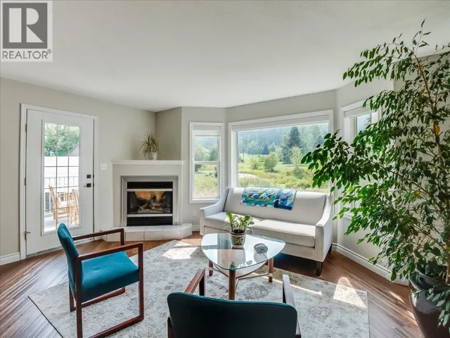 416 BEASLEY W Crescent, Nelson, British Columbia V1L5Y4