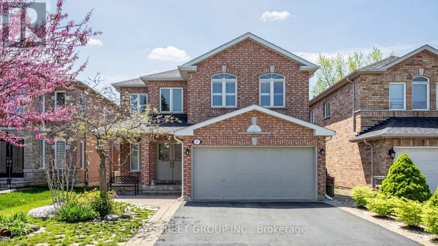37 BAYSWATER AVENUE, Richmond Hill (Oak Ridges Lake Wilcox), Ontario L4E4E5