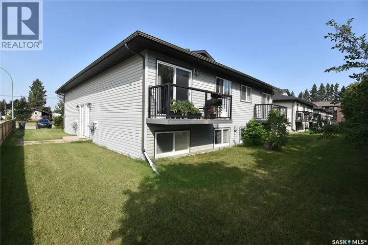 307 6th STREET E, Nipawin, Saskatchewan S0E1E0